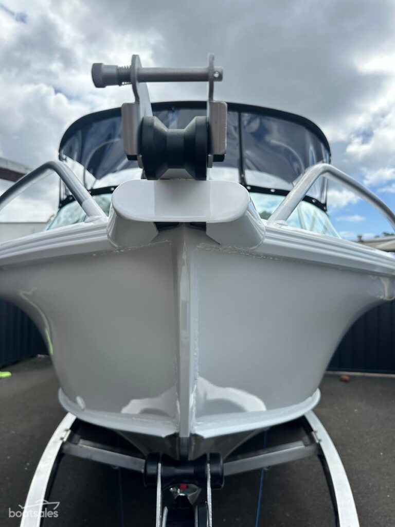 Quintrex 481 Fishabout Pro