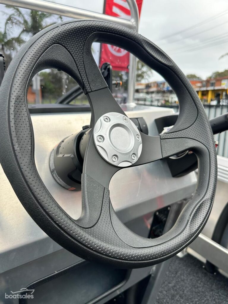 QUINTREX 490 Renegade CC