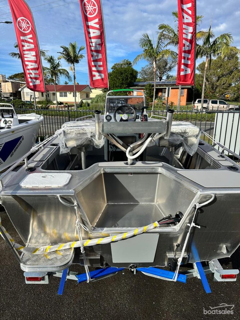 QUINTREX 490 Renegade CC